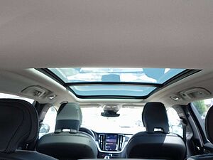 Volvo  Ultra T8 AWD/360°/AHK/HeadUP/B&W/BLIS/Pano