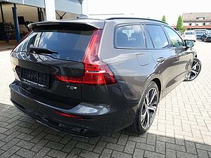 Volvo  Ultra T8 AWD/360°/AHK/HeadUP/B&W/BLIS/Pano