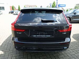 Volvo  Ultra T8 AWD/360°/AHK/HeadUP/B&W/BLIS/Pano