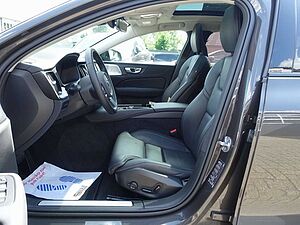 Volvo  Ultra T8 AWD/360°/AHK/HeadUP/B&W/BLIS/Pano