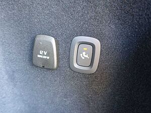 Volvo  T6 Ultra Dark AWD Pano/AHK/HUD/360°Cam