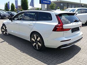 Volvo  T6 Ultra Dark AWD Pano/AHK/HUD/360°Cam