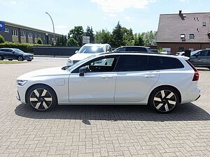 Volvo  T6 Ultra Dark AWD Pano/AHK/HUD/360°Cam