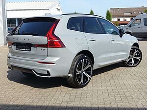 Volvo  Ultra B5 AWD Dark/360°Cam/HeadUp/B&W/Massag