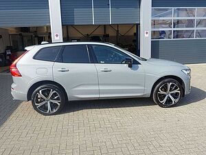 Volvo  Ultra B5 AWD Dark/360°Cam/HeadUp/B&W/Massag