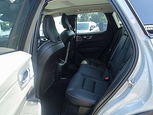 Volvo  Ultra B5 AWD Dark/360°Cam/HeadUp/B&W/Massag