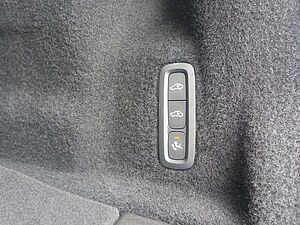 Volvo  Ultra Dark T6 AWD Plug-in Hybrid HUD/B&W