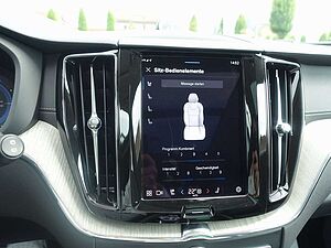 Volvo  Ultra Dark T6 AWD Plug-in Hybrid HUD/B&W