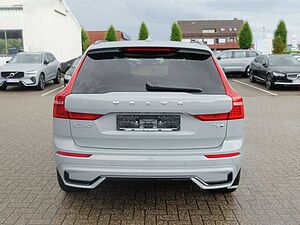 Volvo  Ultra Dark T6 AWD Plug-in Hybrid HUD/B&W