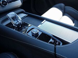 Volvo  Recharge Plus T8 AWD/Pano/360°/H&K/Memory