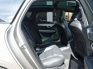 Volvo  T6 AWD Recharge R-Design/Kamera/AHK/H&K/BLS