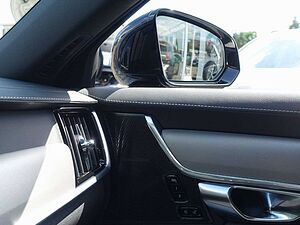 Volvo  T6 AWD Recharge R-Design/Kamera/AHK/H&K/BLS
