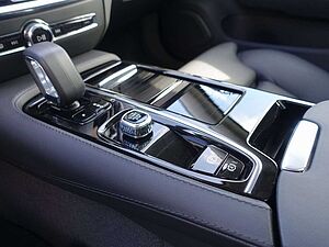 Volvo  Ultra T6 AWD Dark/AHK/Pano/H&K/BLIS/