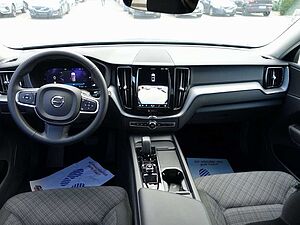 Volvo  Core B4 Mild-Hybrid/BLIS/AHK/Kamera/Carplay