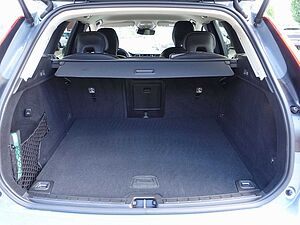 Volvo  Core B4 Mild-Hybrid/BLIS/AHK/Kamera/Carplay