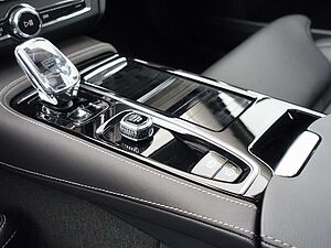 Volvo  Recharge Ultimate T8 AWD/B&W/HeadUP/Massage