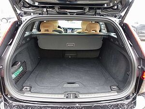 Volvo  Ultra Dark T6 AWD/Massage/AHK/B&W/360°/BLIS