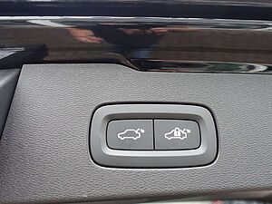 Volvo  Ultra Dark T6 AWD/Massage/AHK/B&W/360°/BLIS