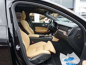 Volvo  Ultra Dark T6 AWD/Massage/AHK/B&W/360°/BLIS