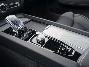 Volvo  Black Edition Ultra T6 AWD/B&W/HeadUP/FourC