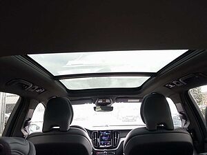 Volvo  Black Edition Ultra T6 AWD/B&W/HeadUP/FourC