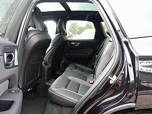 Volvo  Black Edition Ultra T6 AWD/B&W/HeadUP/FourC