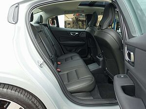 Volvo  Recharge Ultimate T8 AWD/Massage/B&W/360°