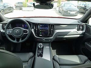 Volvo  B5 Ultimate Dark AWD/360°Cam/AHK/Standhz.