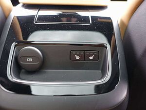 Volvo  Ultra T6 AWD/Massage/B&W/360°/AHK/HeadUP/BLS