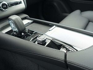 Volvo  Ultra T8 AWD/Pano/Memory/H&K/Kamera/HeadUP