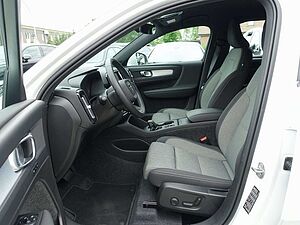 Volvo  Core B3 Mild-Hybrid/Kamera/Pilot/Memory/LED
