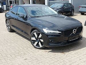Volvo  B5 AWD Ultimate Dark/Pano/360°/H&K/BLIS