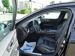 Volvo  Plus T6 AWD Plug-in Hybrid/Pano/360°/AHK