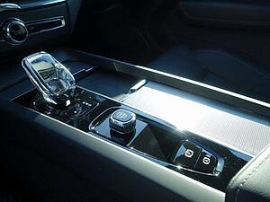 Volvo  Recharge Black Edition Plus T6 AWD/360°/