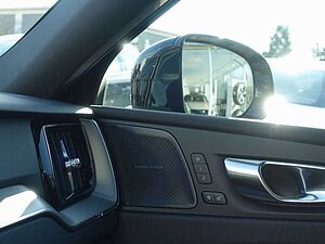 Volvo  Recharge Black Edition Plus T6 AWD/360°/