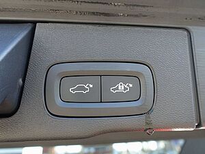 Volvo  Recharge Black Edition Plus T6 AWD/360°/
