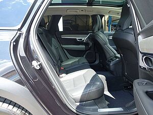 Volvo  Ultimate B5 AWD/B&W/Massage