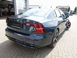 Volvo  B5 AWD Ultimate/360°/Memory/Head-UP