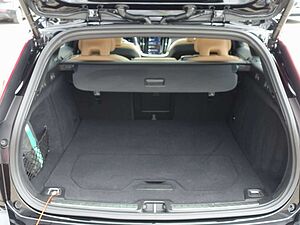 Volvo  Ultra Dark T6 AWD Plug-in Hybrid B&W/AHK/360