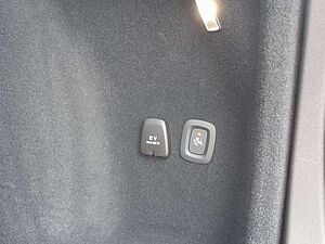 Volvo  Ultra Dark T6 AWD Plug-in Hybrid B&W/AHK/360