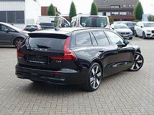 Volvo  Ultra Dark T6 AWD Plug-in Hybrid B&W/AHK/360
