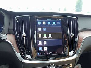 Volvo  Ultra Dark T6 AWD Plug-in Hybrid B&W/AHK/360