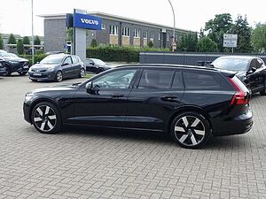 Volvo  Ultra Dark T6 AWD Plug-in Hybrid B&W/AHK/360