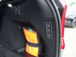 Volvo  Plus Bright T8 AWD HUD/B&W/FOUR-C/AHK/360