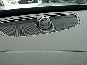 Volvo  Plus Bright T8 AWD HUD/B&W/FOUR-C/AHK/360