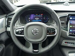 Volvo  Plus Bright T8 AWD PANO/B&W/FOUR-C/AHK/BLIS