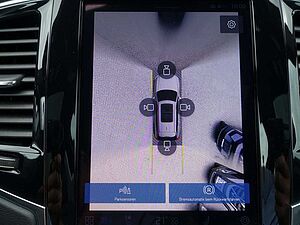 Volvo  Plus Bright T8 AWD PANO/B&W/FOUR-C/AHK/BLIS