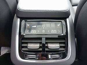 Volvo  Ultra T8 AWD Plug-in Hybrid/Kamera/HeadUp