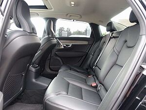 Volvo  Recharge Ultimate T8 AWD B&W/HUD/SHD/360°