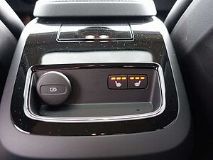 Volvo  Recharge Ultimate T8 AWD B&W/HUD/SHD/360°